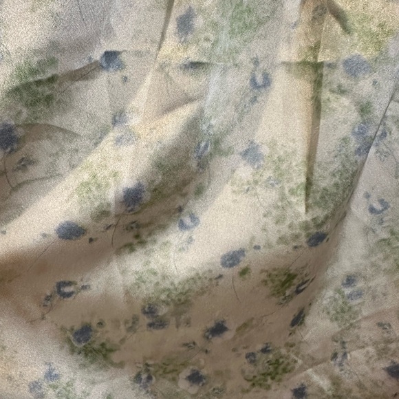 ASTR Satin Floral Midi Dress - IVORY - Picture 7 of 10